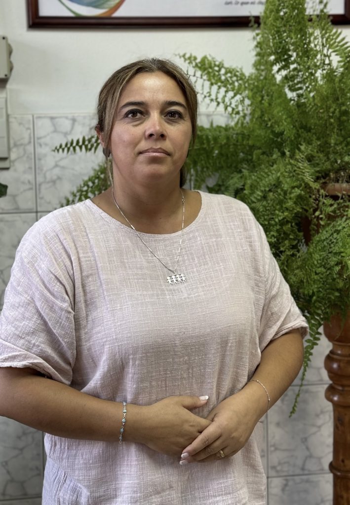 <span style="color: #5e0000">Evelyn Riquelme Ahumada</span>